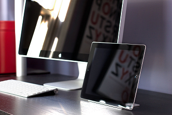High-end workspace